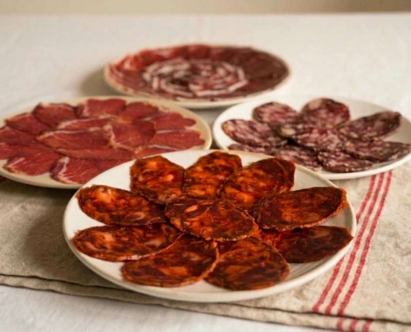 Lote 1 pack loncheado de chorizo, salchichón, lomo bellota ibérico 50%, jamón cebo de campo ibérico 50%