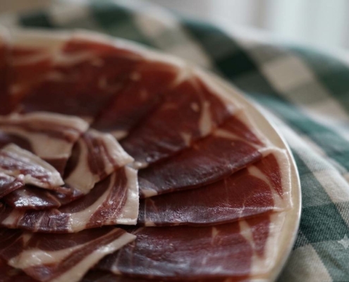 Foto portada plato de jamón cebo de campo Rubio Canito